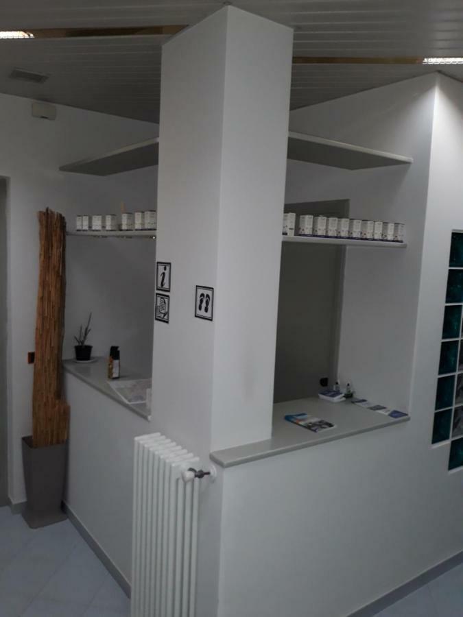 Rooms Center Wolf - Matrimoniale E Comunicanti Matera Exterior photo